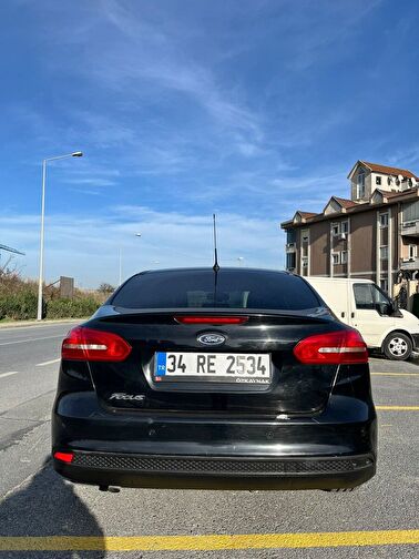 FORD FOCUS