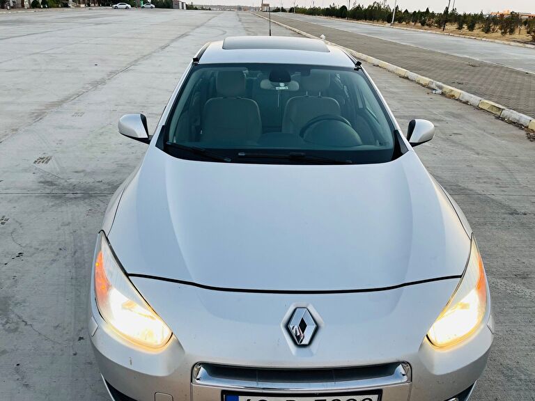 RENAULT FLUENCE