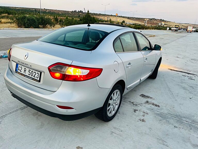 RENAULT FLUENCE