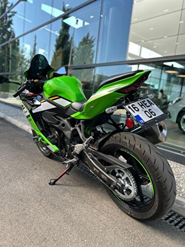 Kawasaki Ninja ZX-4RR