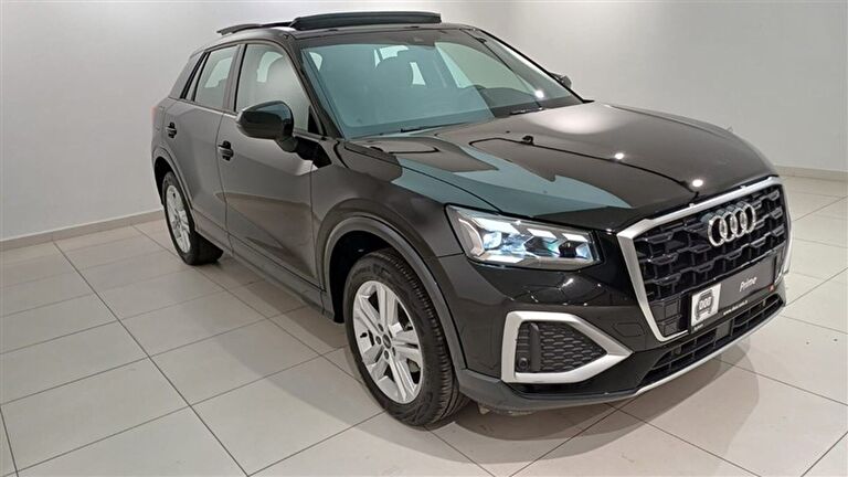 AUDI Q2