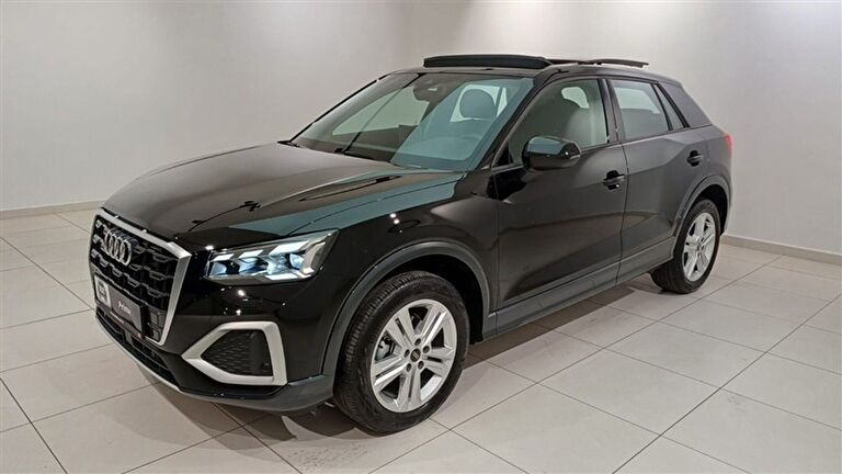 AUDI Q2