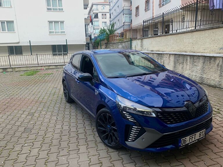 RENAULT CLIO