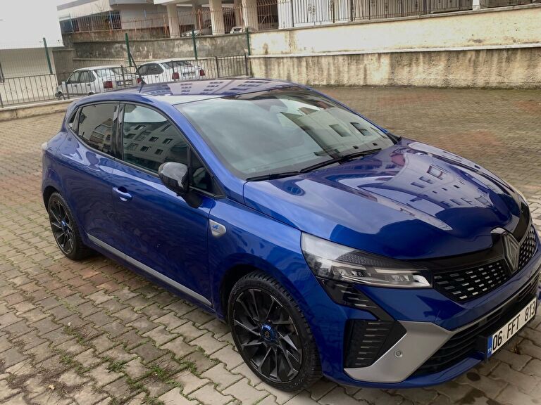 RENAULT CLIO