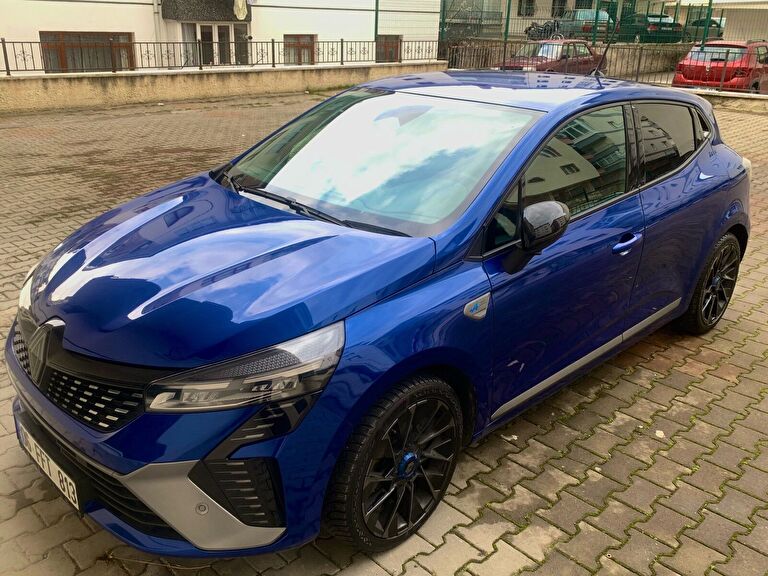 RENAULT CLIO