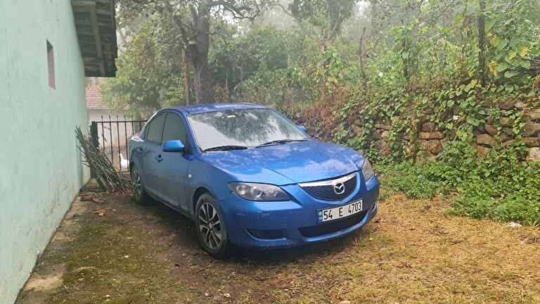 MAZDA MAZDA3