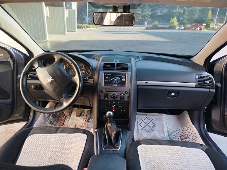 PEUGEOT 407