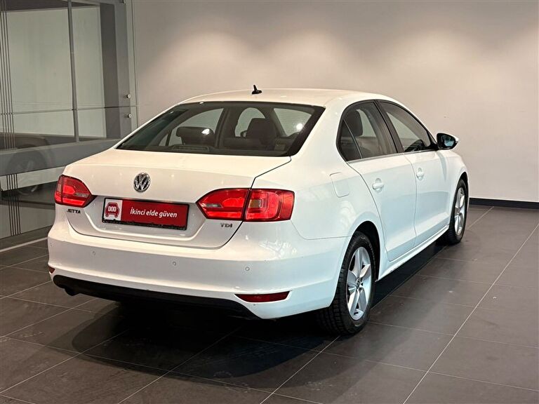 VOLKSWAGEN JETTA