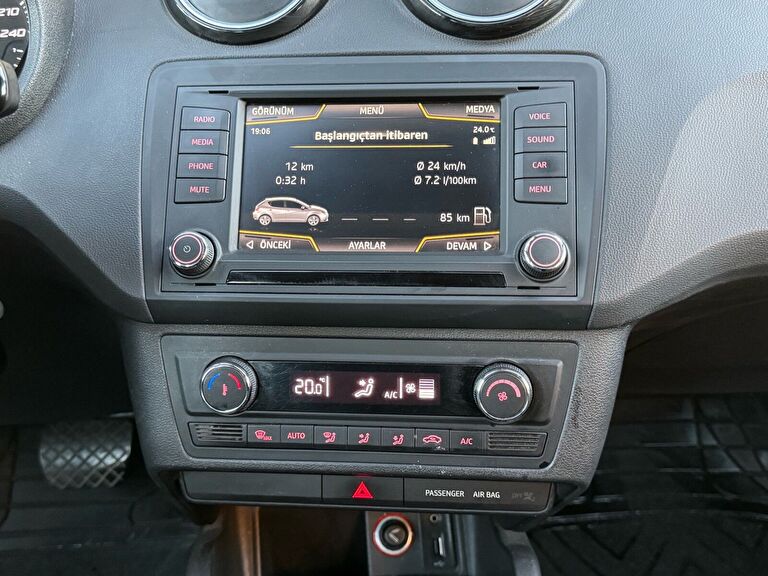 SEAT IBIZA