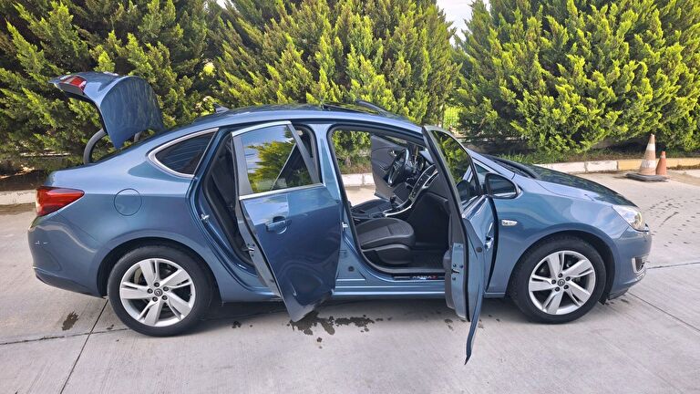 OPEL ASTRA
