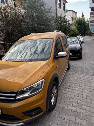 VOLKSWAGEN CADDY