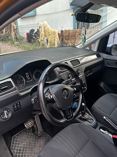 VOLKSWAGEN CADDY
