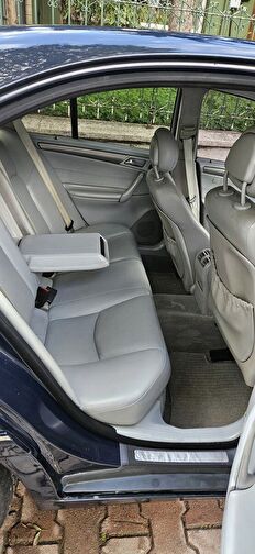 MERCEDES C-SERISI