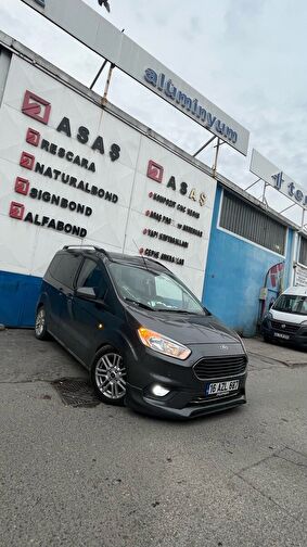 FORD TOURNEO COURIER