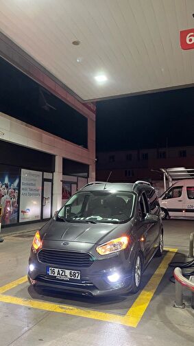 FORD TOURNEO COURIER