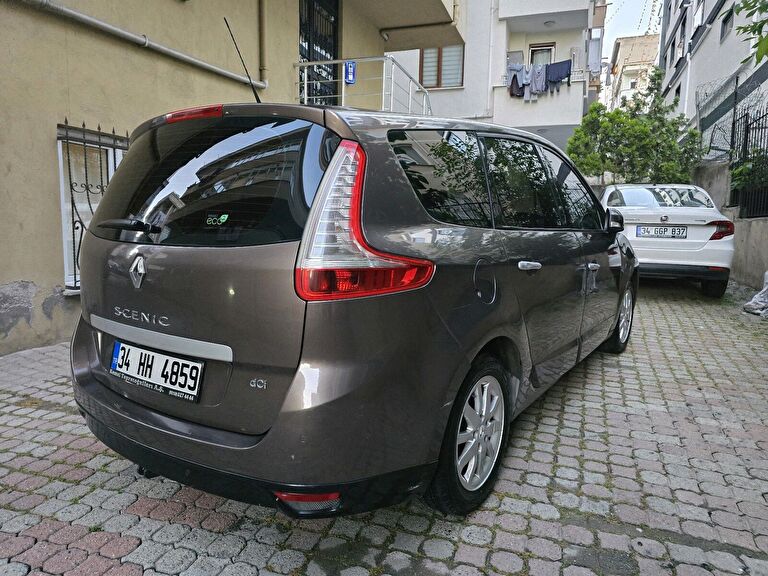 RENAULT GRAND SCENIC