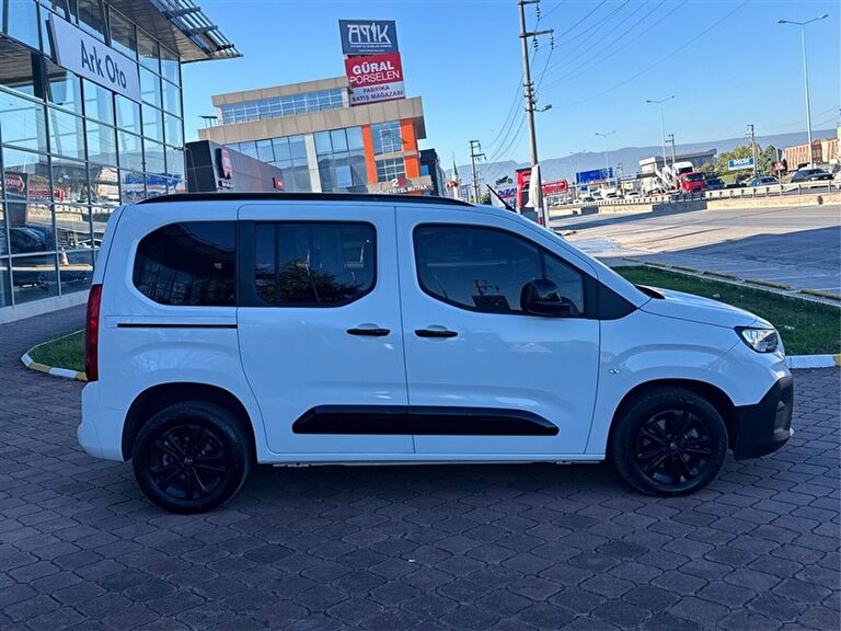 FIAT DOBLO COMBI