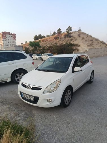 HYUNDAI I20 TROY