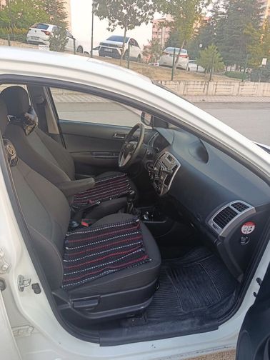 HYUNDAI I20 TROY