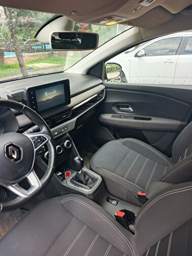 RENAULT TALIANT