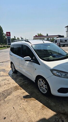 FORD TOURNEO COURIER