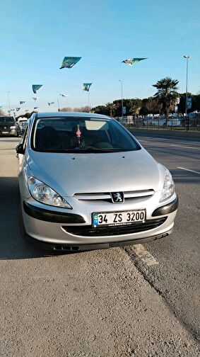 PEUGEOT 307
