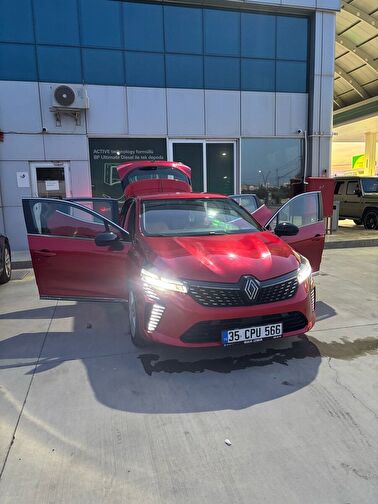RENAULT CLIO