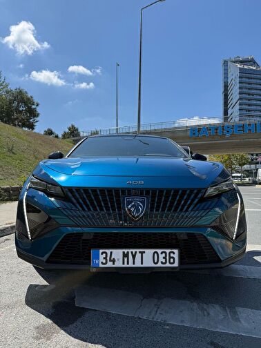 PEUGEOT 408