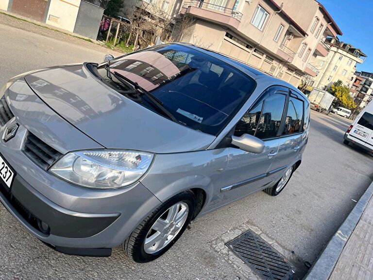 RENAULT SCENIC