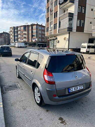 RENAULT SCENIC