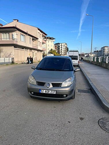 RENAULT SCENIC
