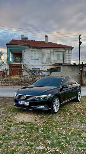 VOLKSWAGEN PASSAT