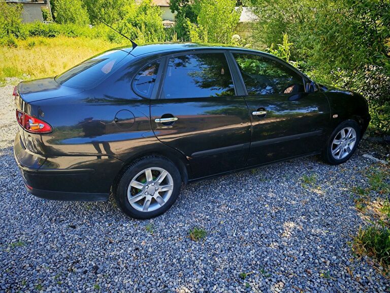 SEAT CORDOBA