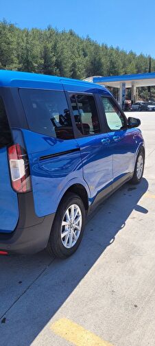 FORD TOURNEO COURIER