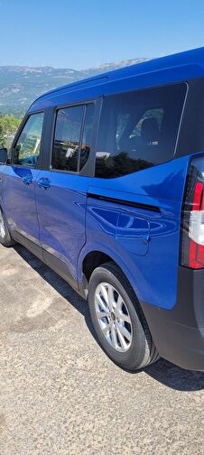 FORD TOURNEO COURIER