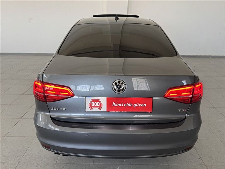 VOLKSWAGEN JETTA