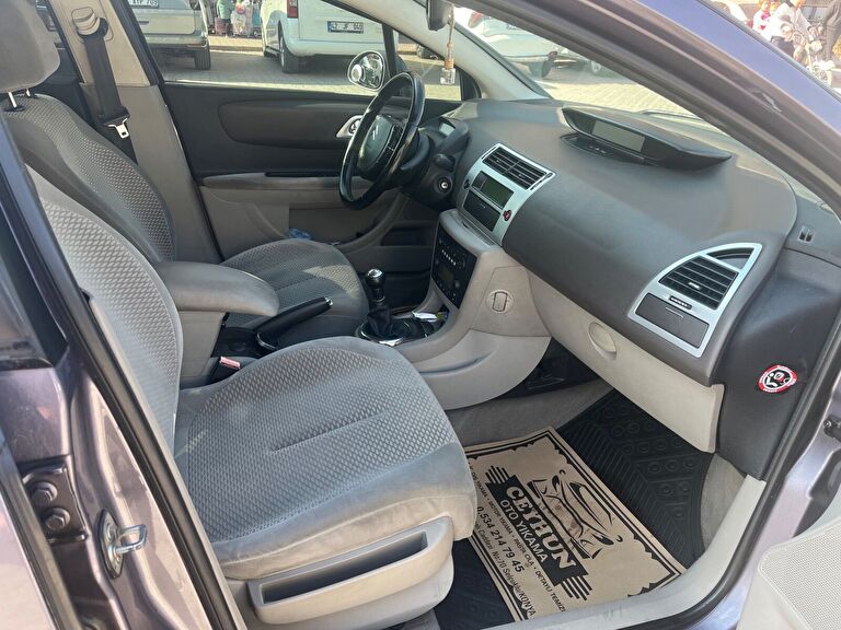 CITROËN C4
