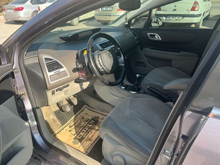 CITROËN C4