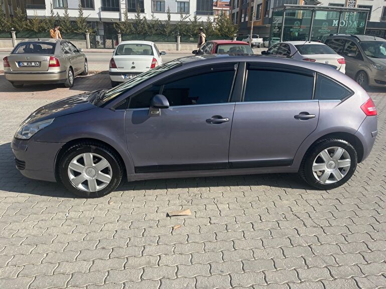 CITROËN C4