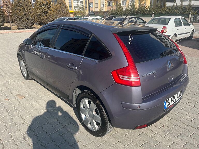 CITROËN C4