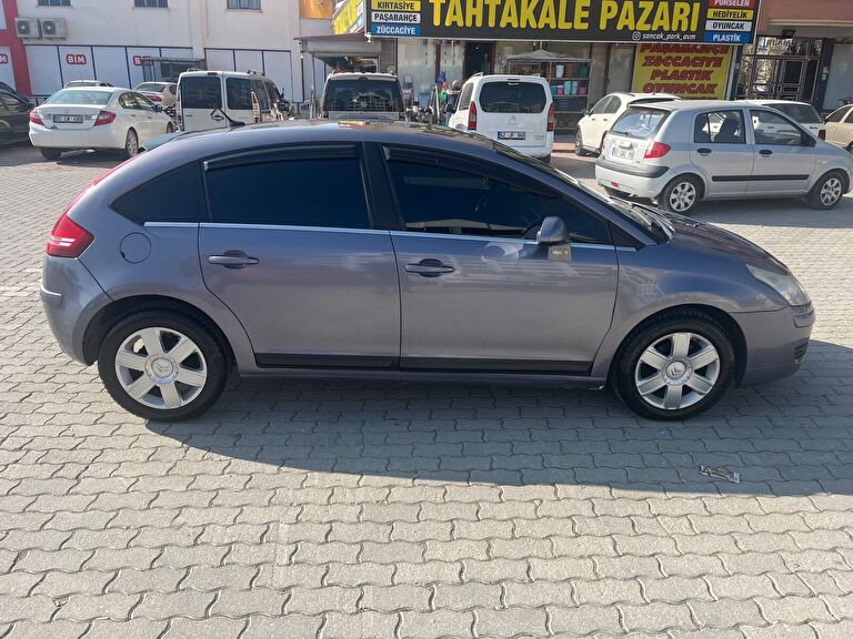 CITROËN C4