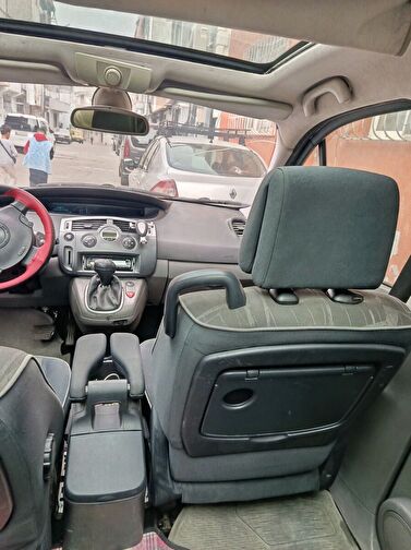 RENAULT SCENIC