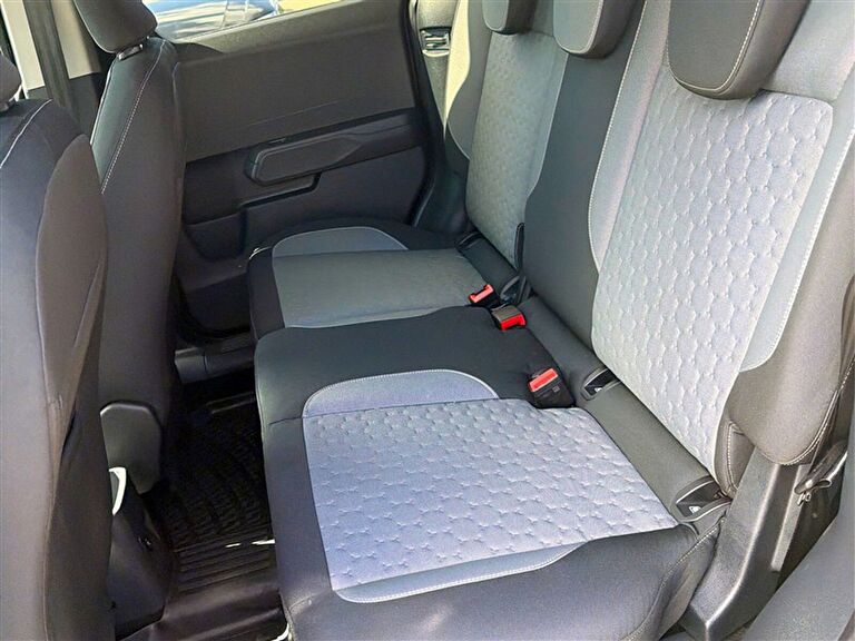 FORD TOURNEO COURIER