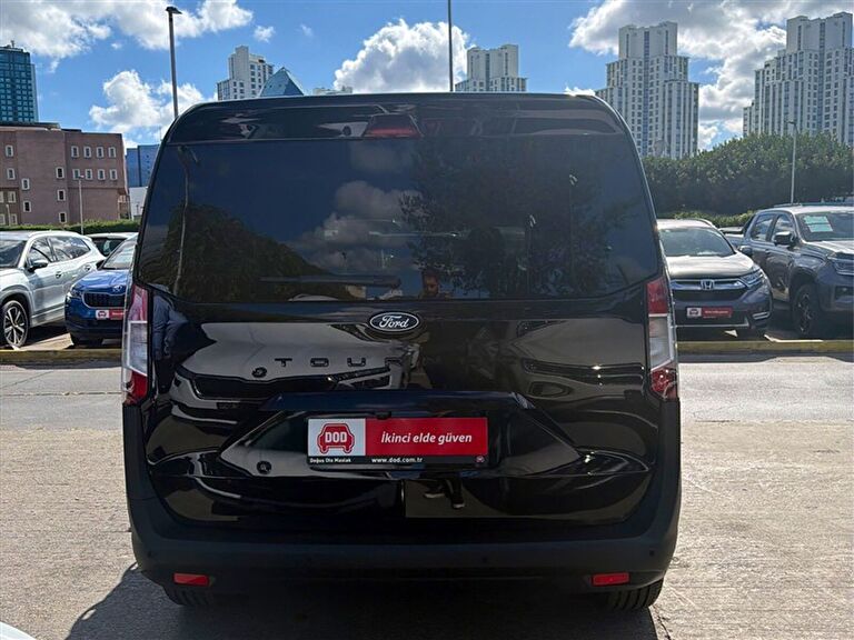 FORD TOURNEO COURIER