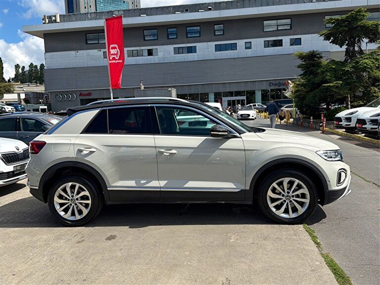 VOLKSWAGEN T-ROC