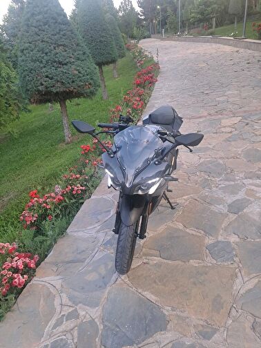 Bajaj Pulsar RS 200