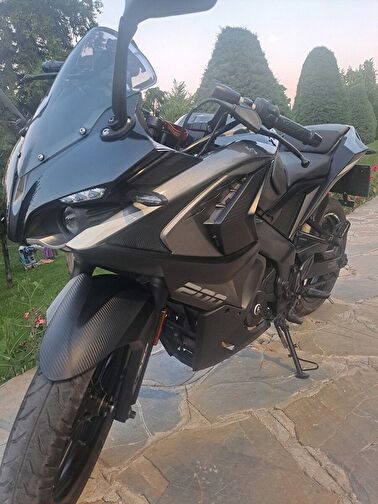 Bajaj Pulsar RS 200