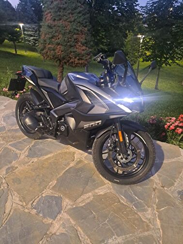 Bajaj Pulsar RS 200