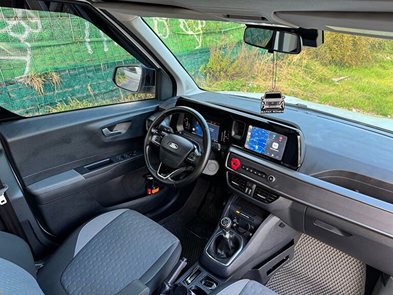 FORD TOURNEO COURIER