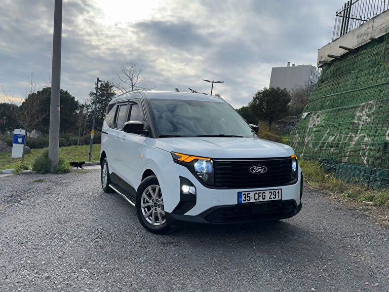 FORD TOURNEO COURIER